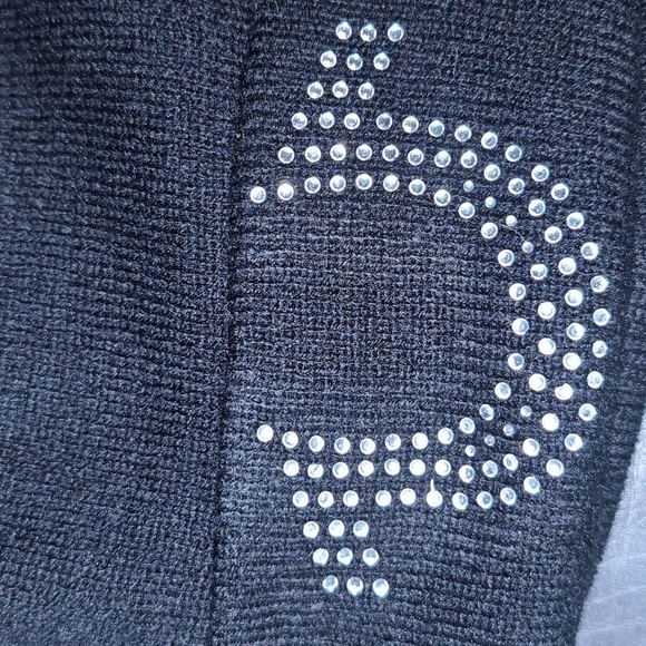 True Religion 2 Pc Hat & Glove Set-Black - Picture 4 of 7